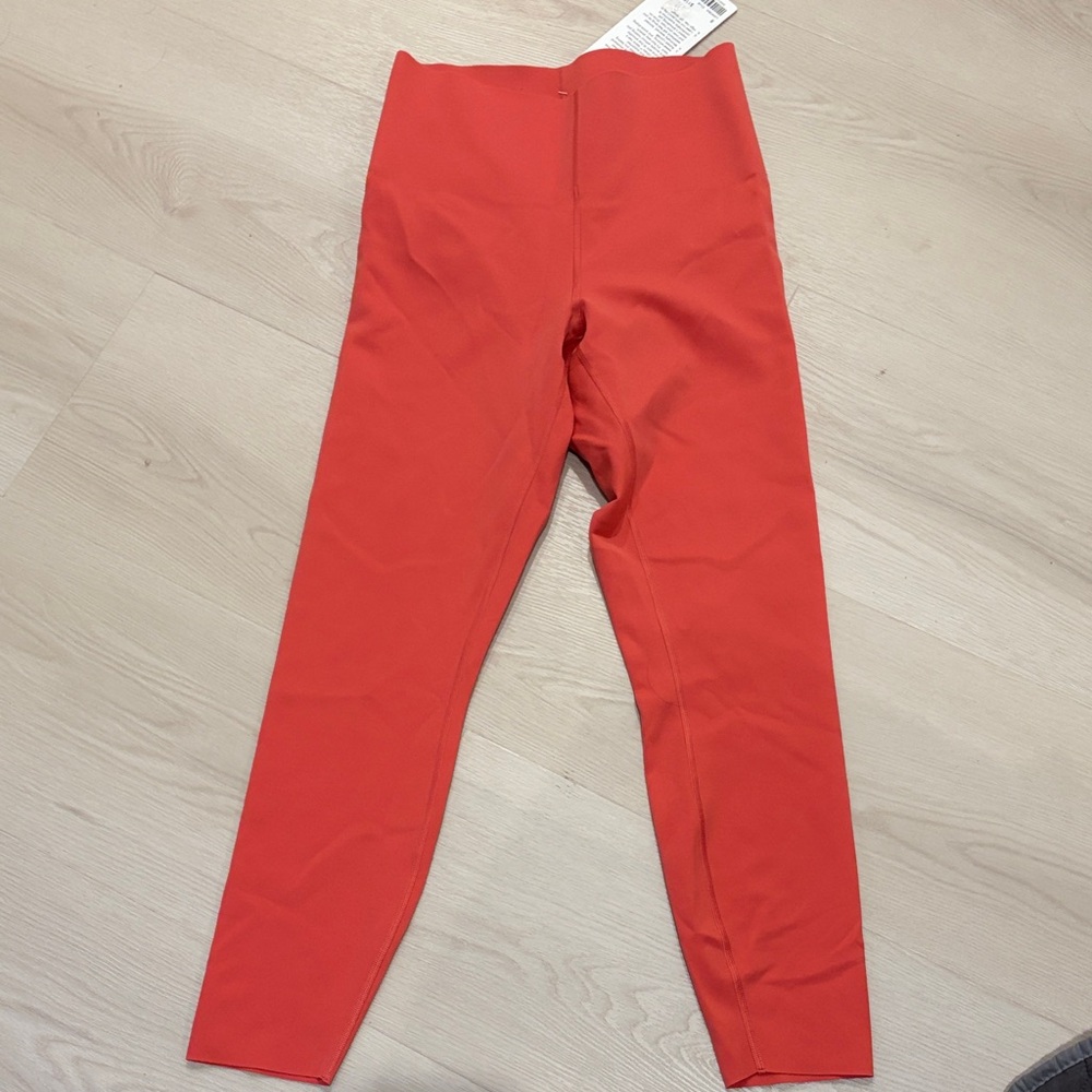 Lululemon  Glow Up HR Tight25